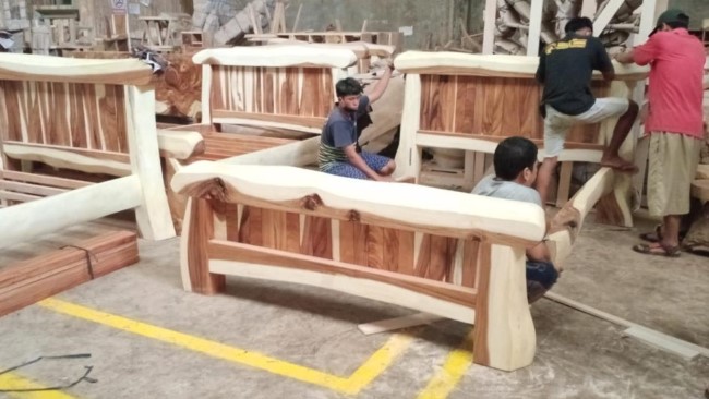 Solid Wood Beds